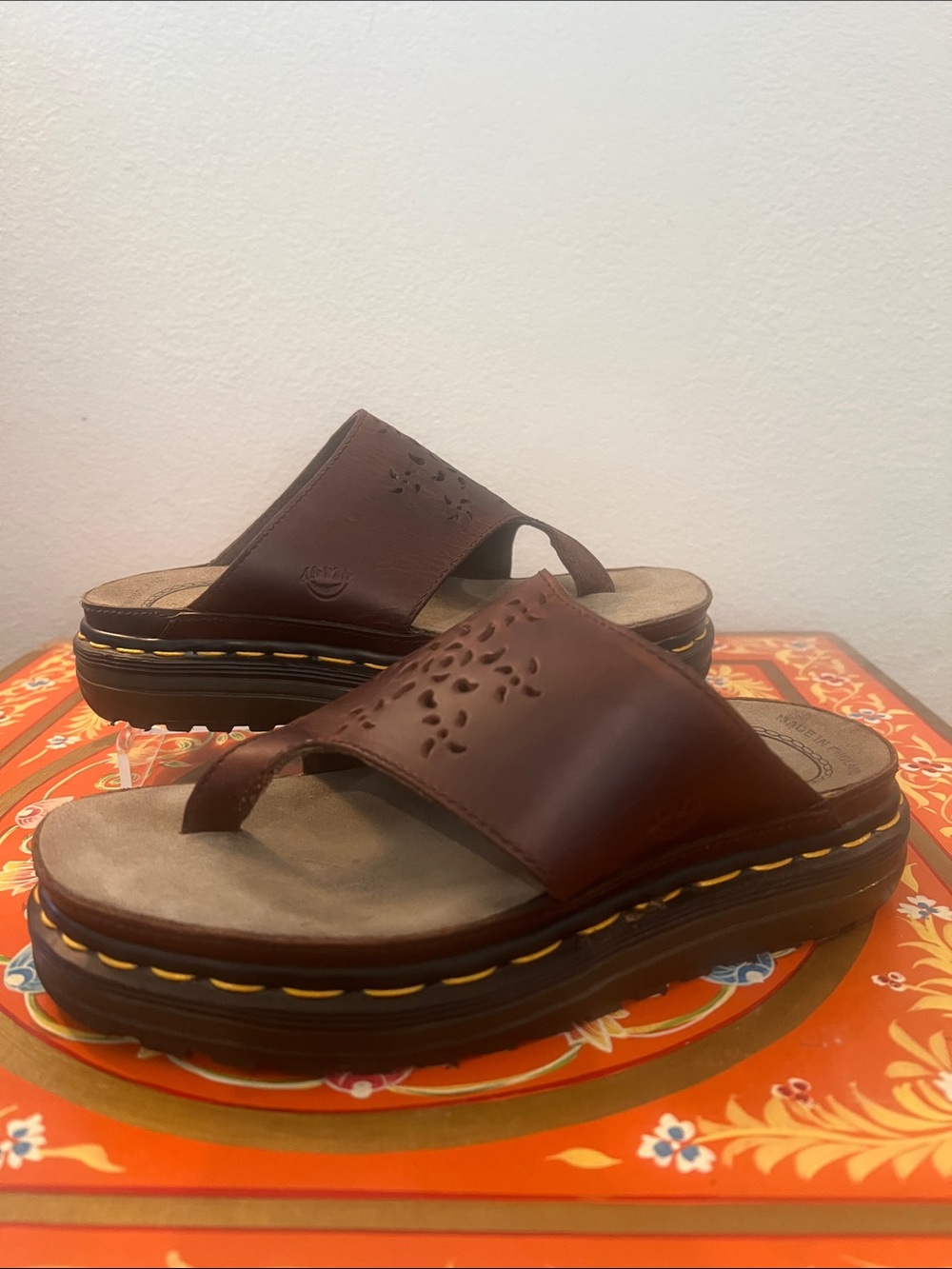 🏴󠁧󠁢󠁥󠁮󠁧󠁿 Sunburst Dr. Martens MIE Vintage Chunky Slides / Platform Sandals UK 5